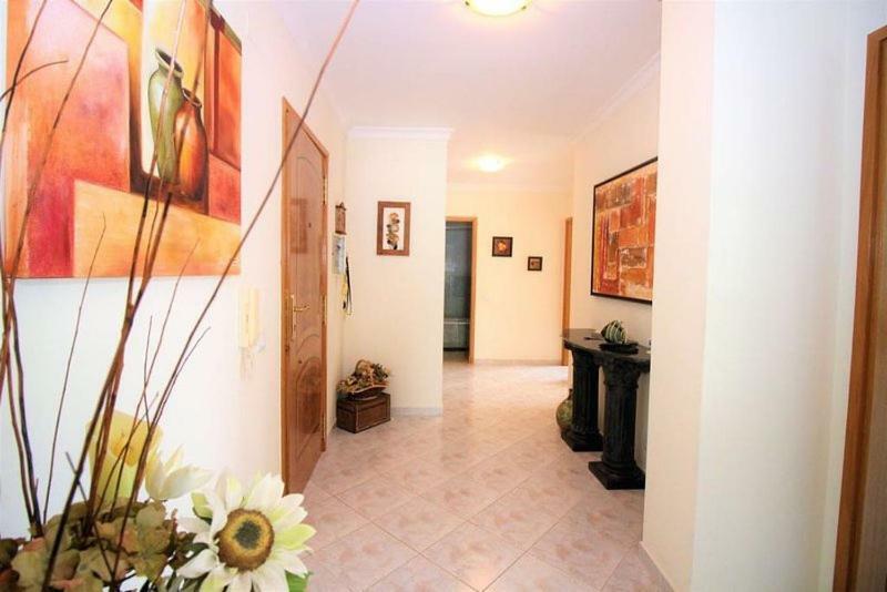 Quiet Apartment Overlooking The Swimming Pool Armacao de Pera Luaran gambar