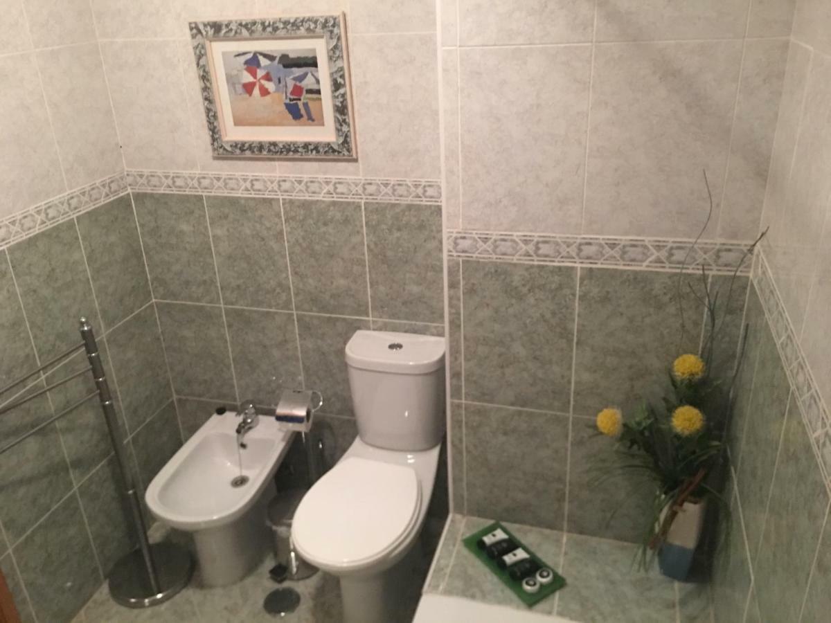 Quiet Apartment Overlooking The Swimming Pool Armacao de Pera Luaran gambar