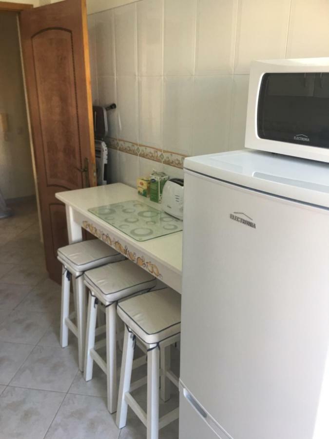Quiet Apartment Overlooking The Swimming Pool Armacao de Pera Luaran gambar
